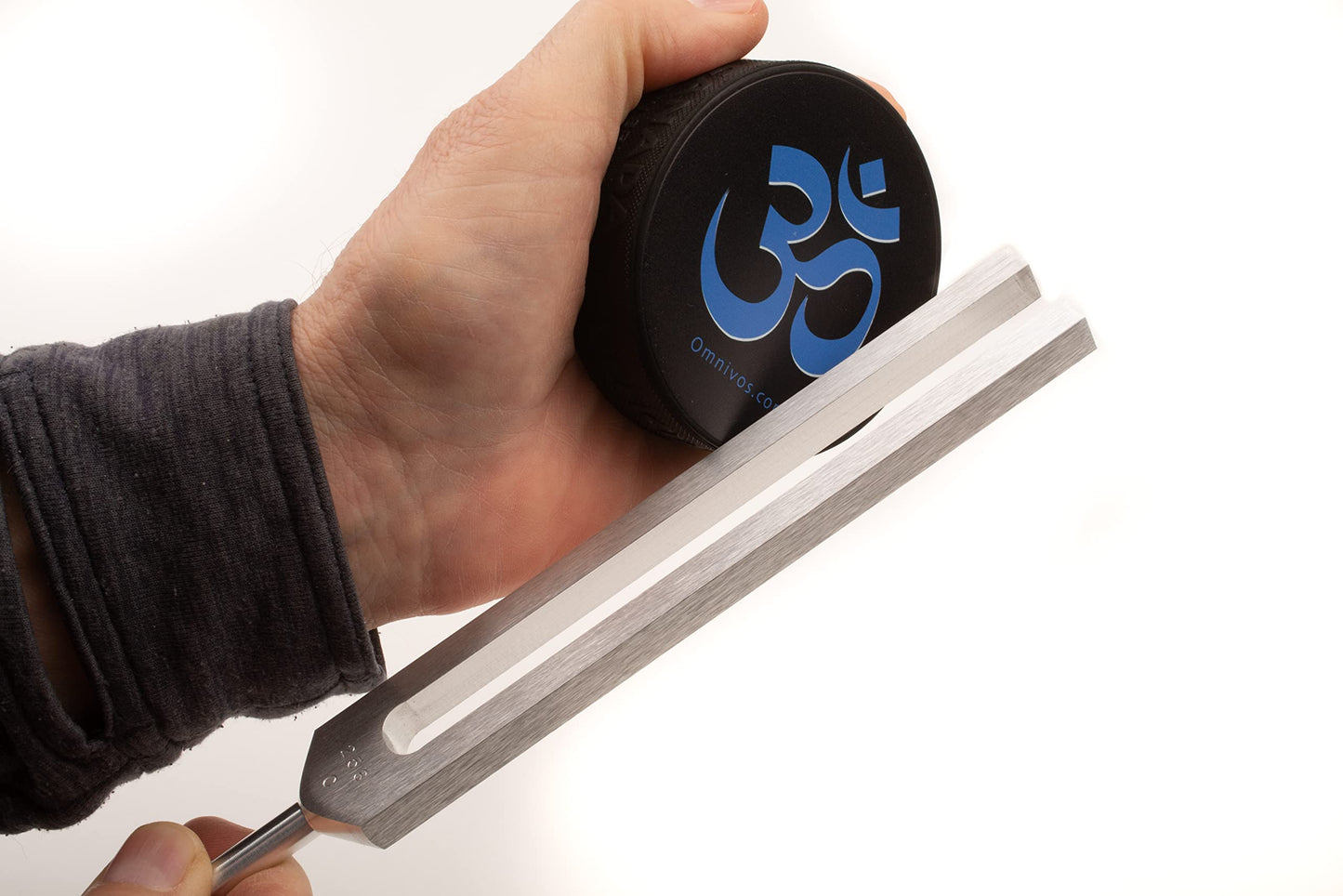 Tuning Fork Activator for Tuning Fork Healing, Creates Minimal Noise and a Sustained Tone, Allows The Use of Both Hands to Hold and Play Multiple Tuning Forks. Made of Vulcanized Rubber.
