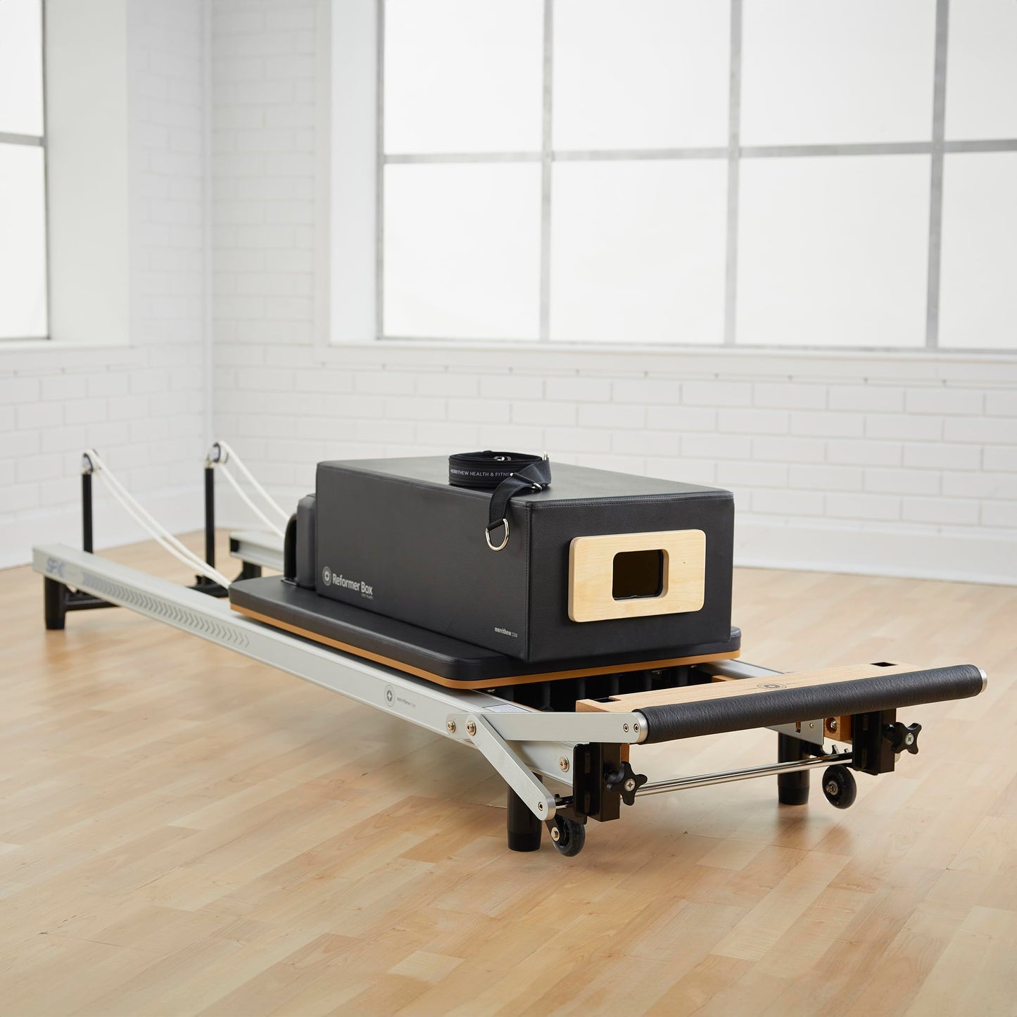 Merrithew™ At Home SPX® Reformer Package with Reformer Box, Footstrap, Padded Platform Extender and Metal Roll-up Pole – Pilates Workouts at Home(BLACK)